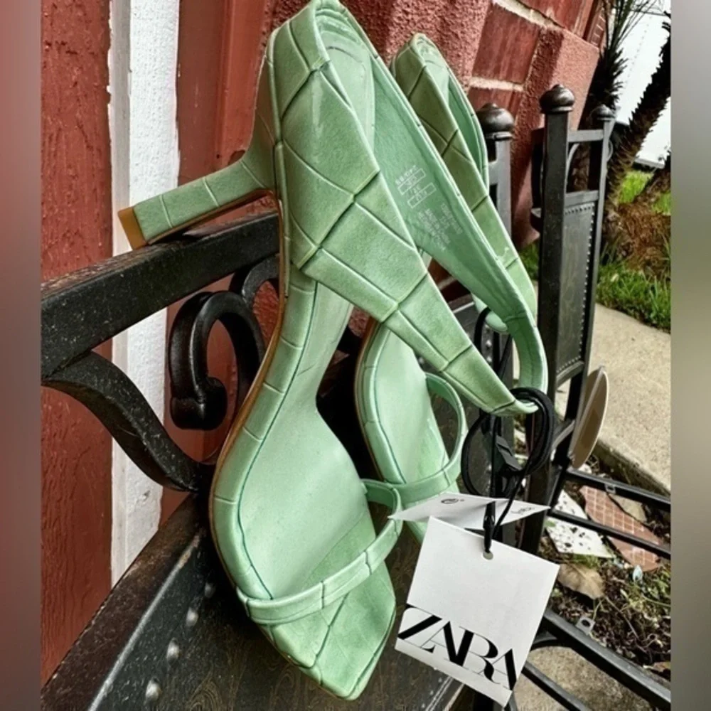 ZARA Animal print heeled sandals 1305/810 - Picture 8 of 15